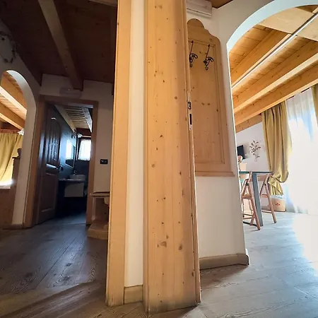 Residence Garni Il Giglio Commezzadura Extérieur photo