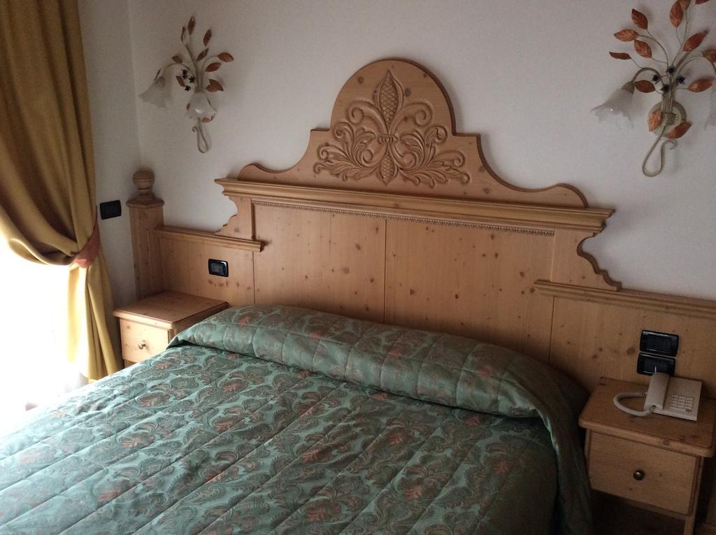 Aparthotel Garni Il Giglio Commezzadura